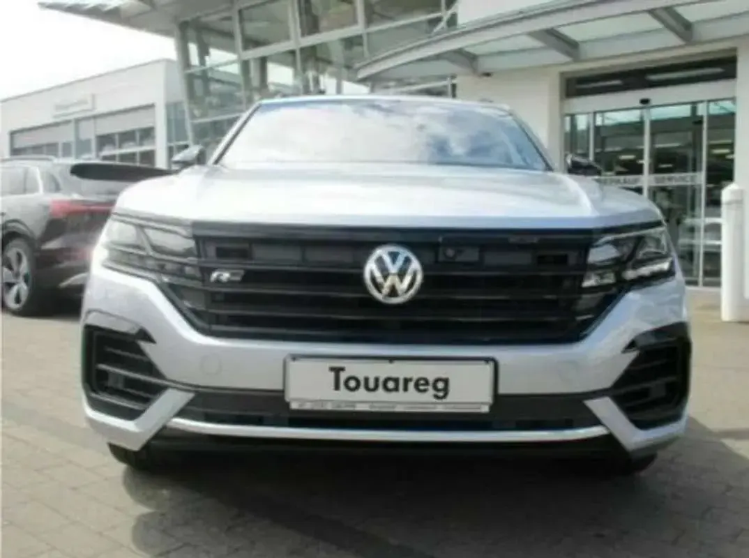 Usado VW Touareg R-line 286 CV (210 kW) 2018 Gris SUV