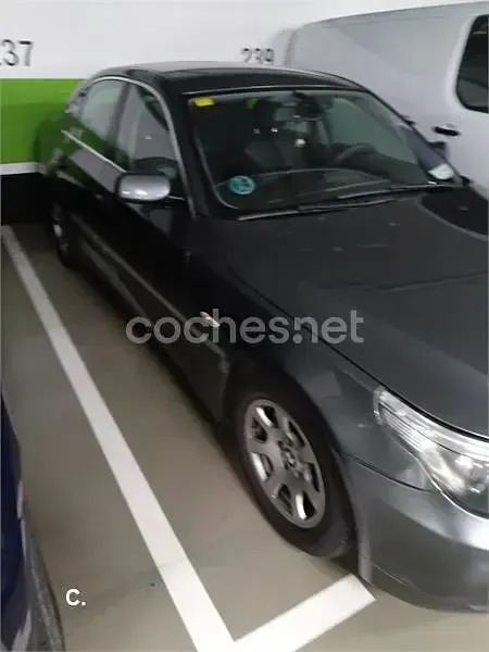 Usado BMW 530 Comfort Edition 231 CV (169 kW) 2005 Gris / plata Berlina