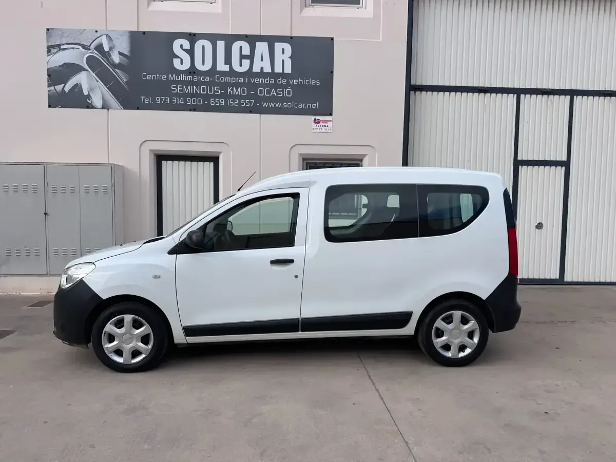 Usado Dacia Dokker Essentiel 95 CV (69 kW) 2019 Blanco Monovolumen