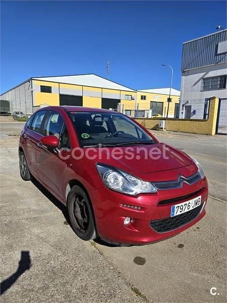 Usado Citroën C3 Live 75 CV (55 kW) 2016 Rojo Berlina