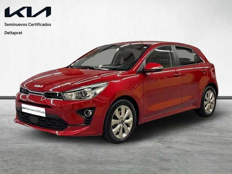 Usado Kia Rio 101 CV (74 kW) 2022 Rojo Utilitario