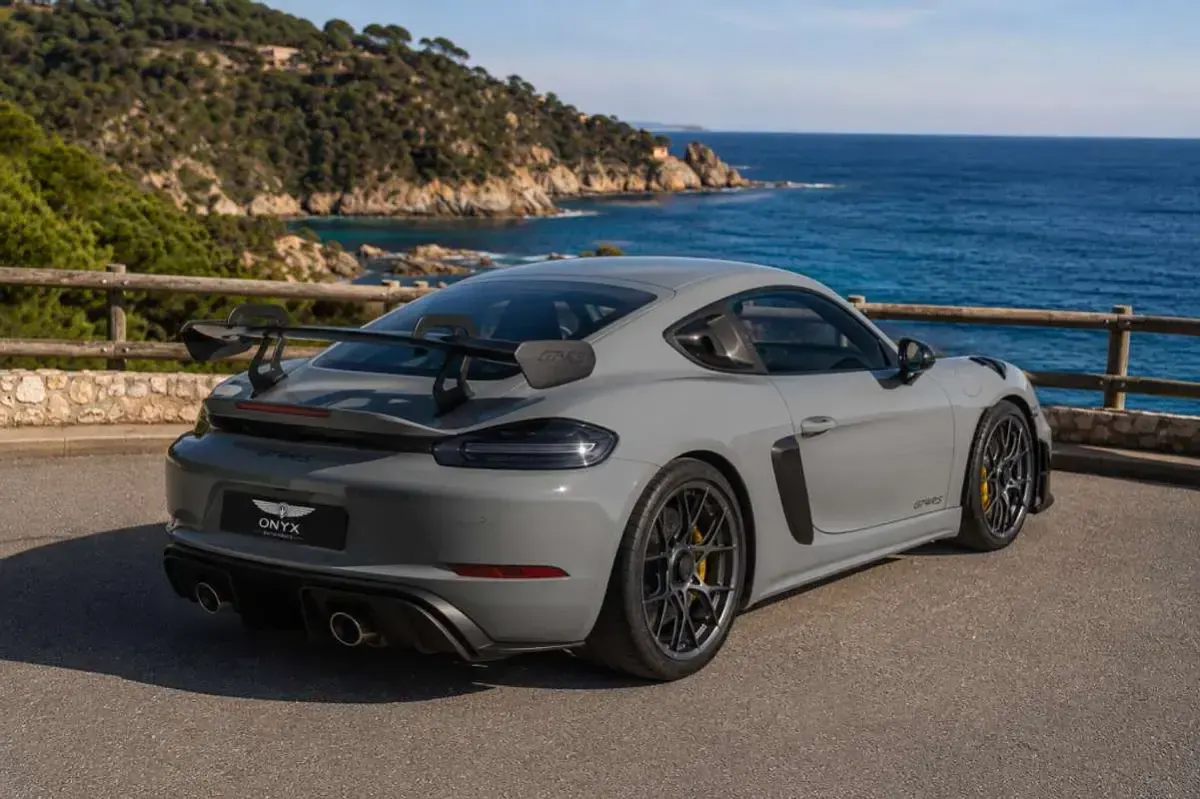 Usado Porsche Cayman GT4 500 CV (367 kW) 2025 Gris Coupe
