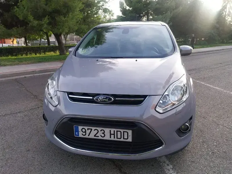 Usado Ford Grand C-Max Trend 115 CV (84 kW) 2011 Gris / plata Monovolumen