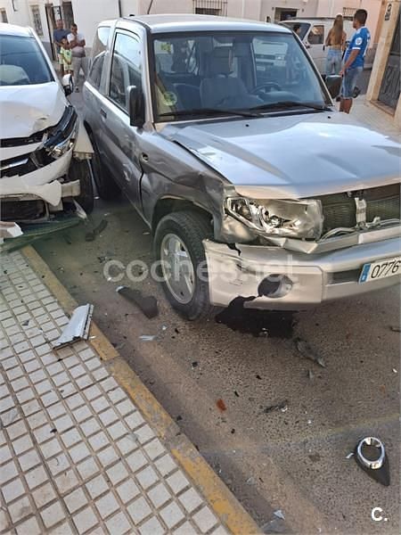 Gris / plata Usado 2003 Mitsubishi Montero SUV | 1500 € - Imagen 1/1