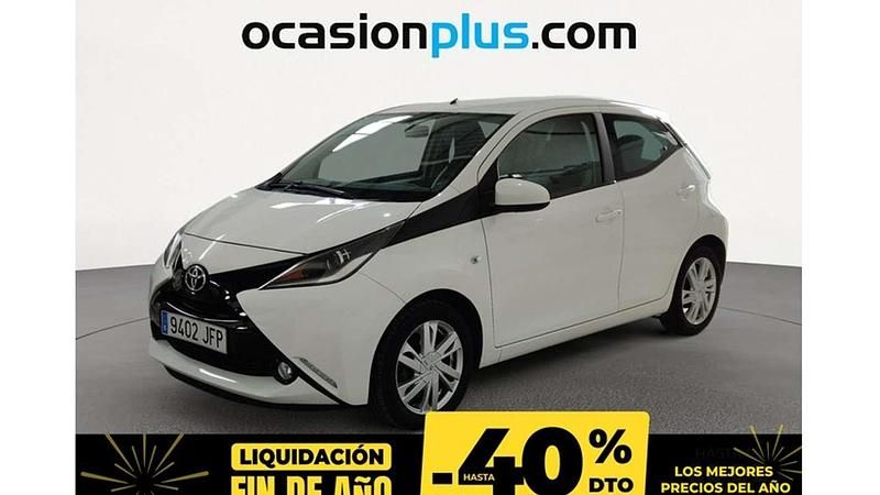 Blanco Usado 2015 Toyota Aygo Business Edition Utilitario | 8990 € (Precio justo) - Imagen 1/4