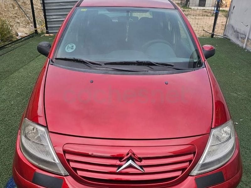 Usado Citroën C3 70 CV (51 kW) 2008 Rojo Berlina