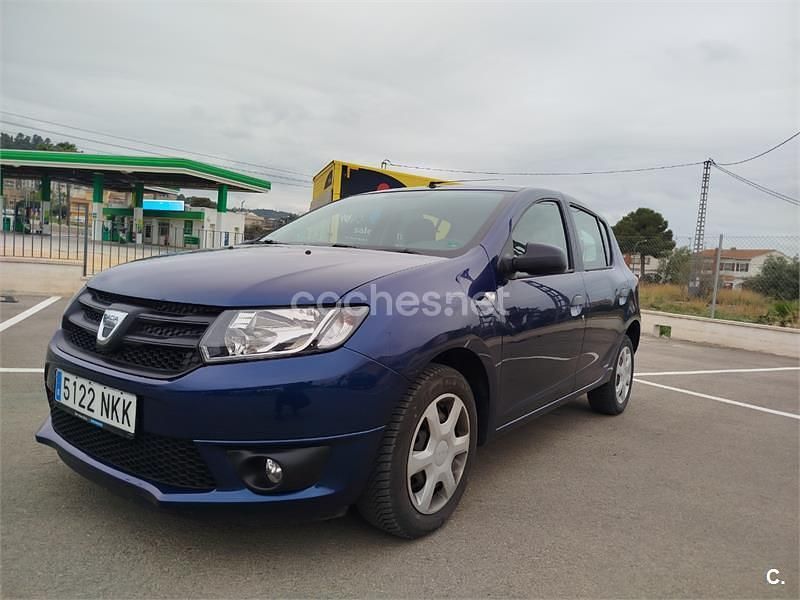 Usado Dacia Sandero Ambiance 75 CV (55 kW) 2016 Azul Berlina