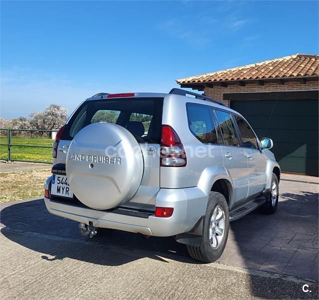 Usado Toyota Land Cruiser 163 CV (119 kW) 2005 Gris / plata SUV