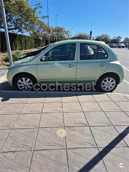 Usado Nissan Micra Acenta 88 CV (64 kW) 2005 Verde Berlina