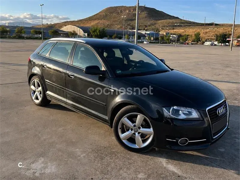 Usado Audi A3 S-Line 140 CV (102 kW) 2011 Negro Utilitario