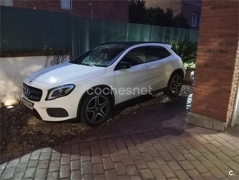 Usado Mercedes GLA220 177 CV (130 kW) 2018 Blanco SUV