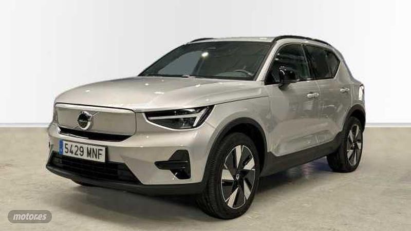 Usado Volvo XC40 Core 185 kW (252 CV) 2024 Plateado SUV