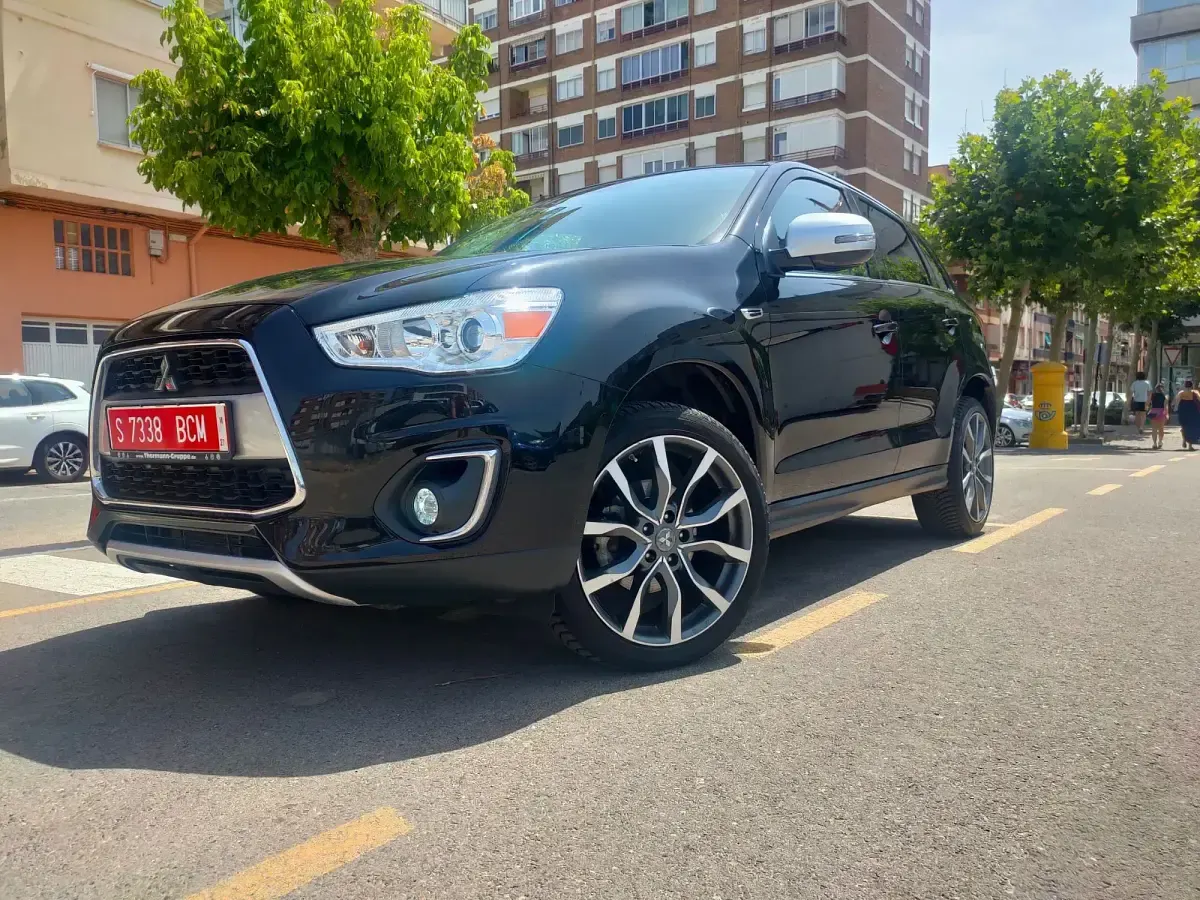 Usado Mitsubishi ASX 116 CV (85 kW) 2015 Negro SUV