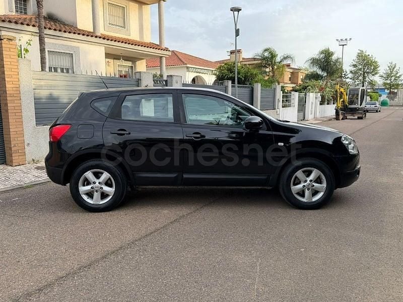 Usado Nissan Qashqai Acenta 106 CV (77 kW) 2007 Negro SUV