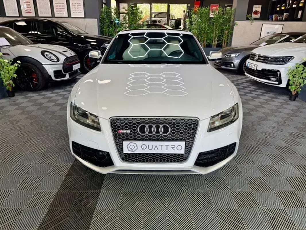 Usado Audi RS5 Advanced 450 CV (330 kW) 2010 Blanco Coupe
