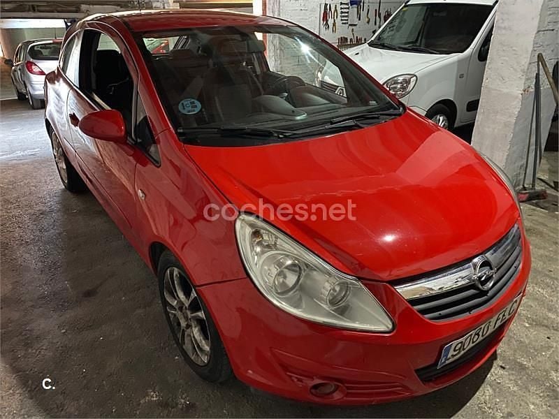 Usado Opel Corsa Enjoy 90 CV (66 kW) 2007 Rojo Utilitario