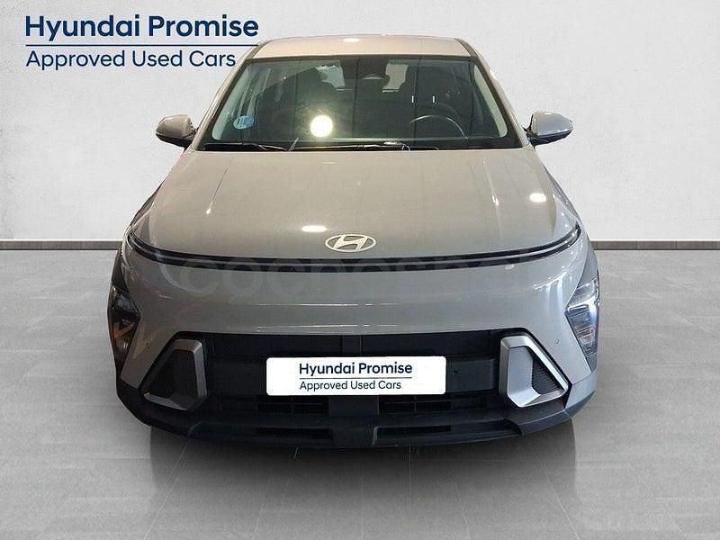 Usado Hyundai Kona 129 CV (94 kW) 2025 Gris / plata SUV