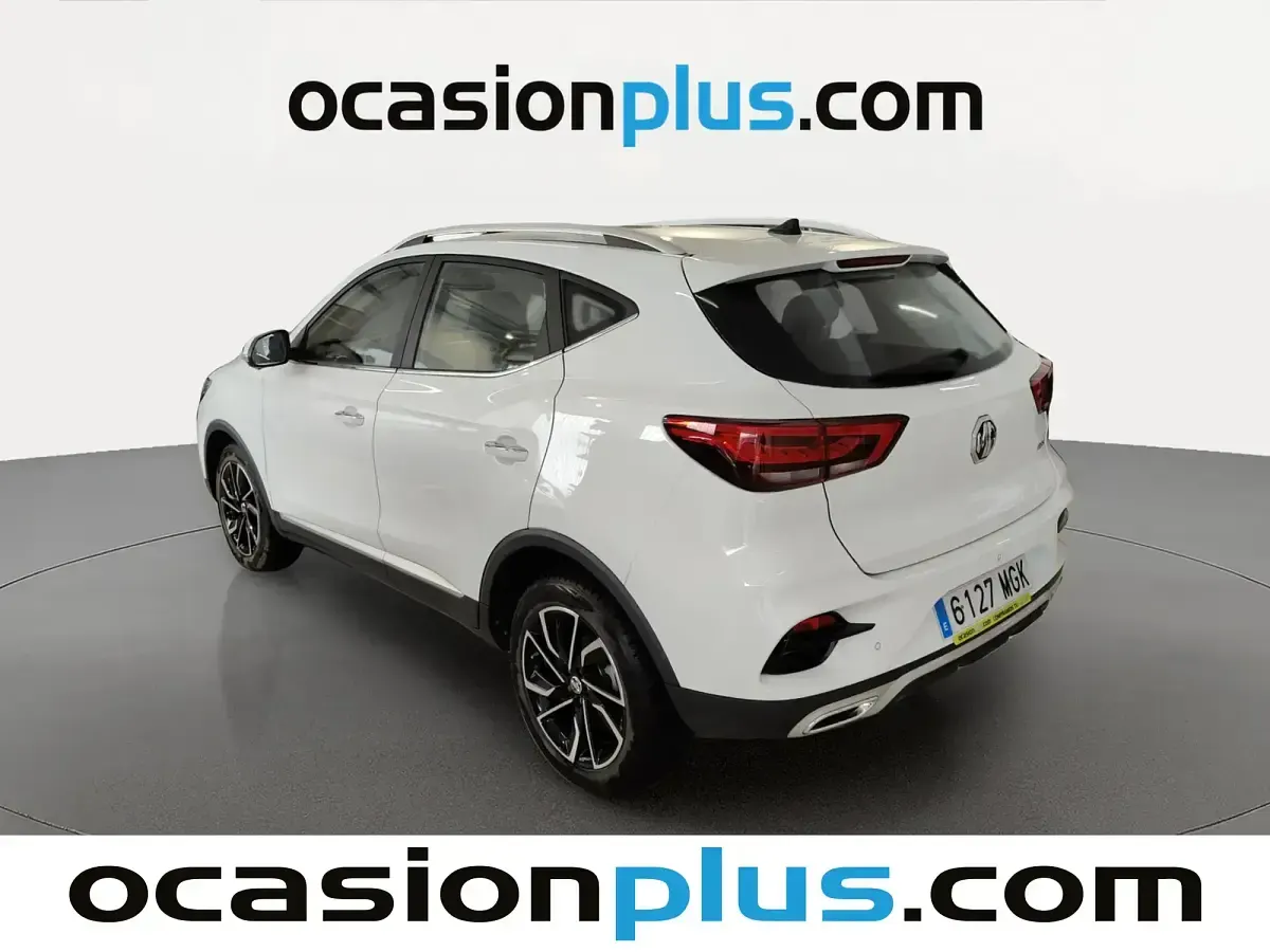 Usado MG ZS Luxury 106 CV (77 kW) 2023 Blanco SUV