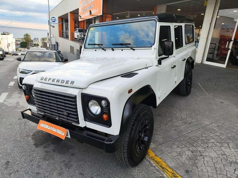 Usado Land Rover Defender SE 122 CV (89 kW) 2015 Blanco Familiar