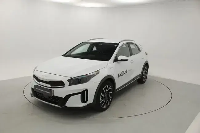 Usado Kia XCeed 141 CV (103 kW) 2024 Blanco SUV