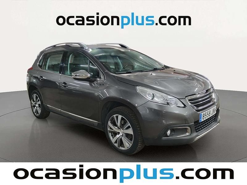 Usado Peugeot 2008 Allure 120 CV (88 kW) 2016 Gris plata SUV