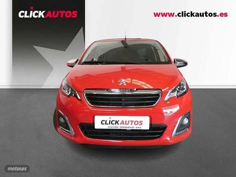 Usado Peugeot 108 Active 72 CV (52 kW) 2021 Rojo Utilitario