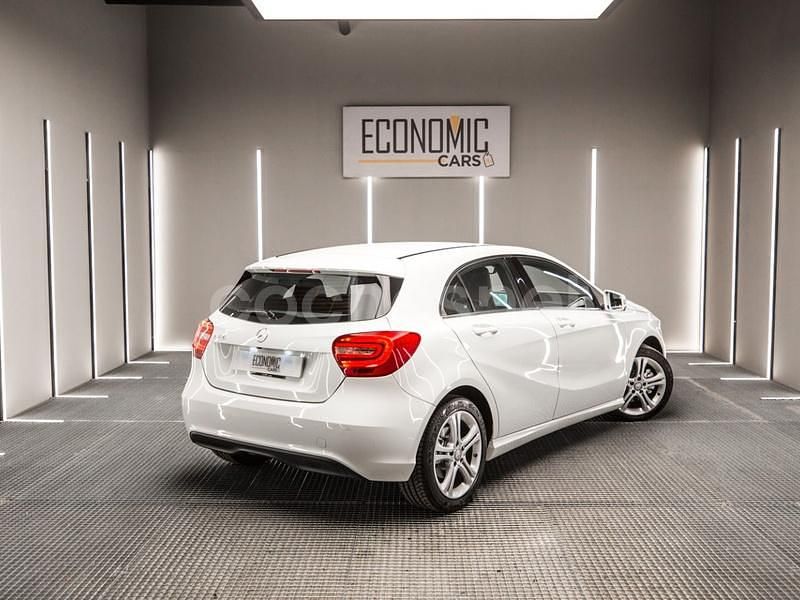 Blanco Usado 2014 Mercedes A180 Style Berlina | 14.500 € (Precio justo) - Imagen 1/4
