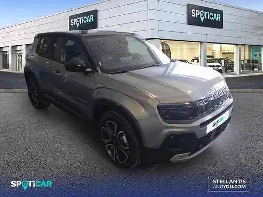 Nuevo Jeep Avenger Summit 100 CV (73 kW) 2026 Gris SUV