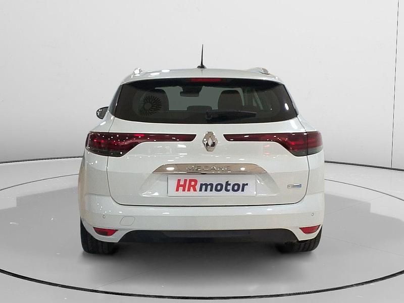 Usado Renault Mégane IV Business 160 CV (117 kW) 2021 Blanco Familiar