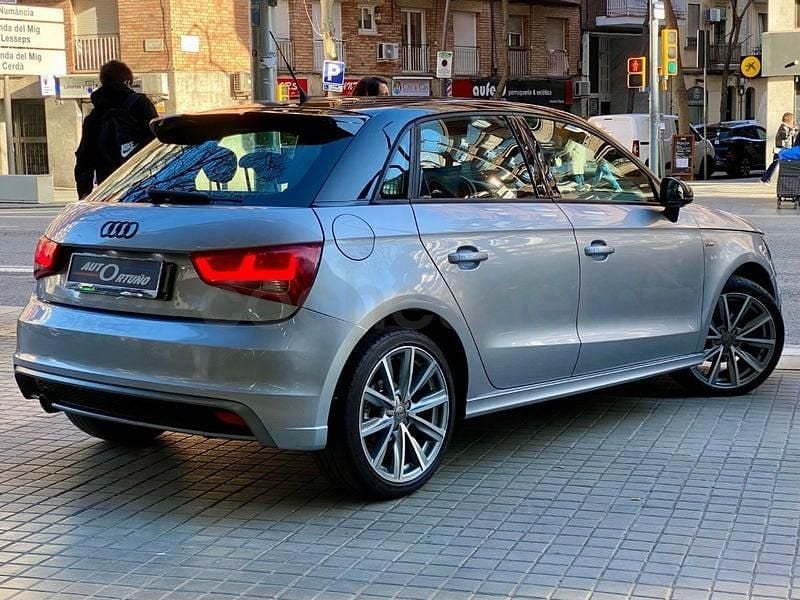 Usado Audi A1 Sportback 116 CV (85 kW) 2015 Gris / plata Utilitario