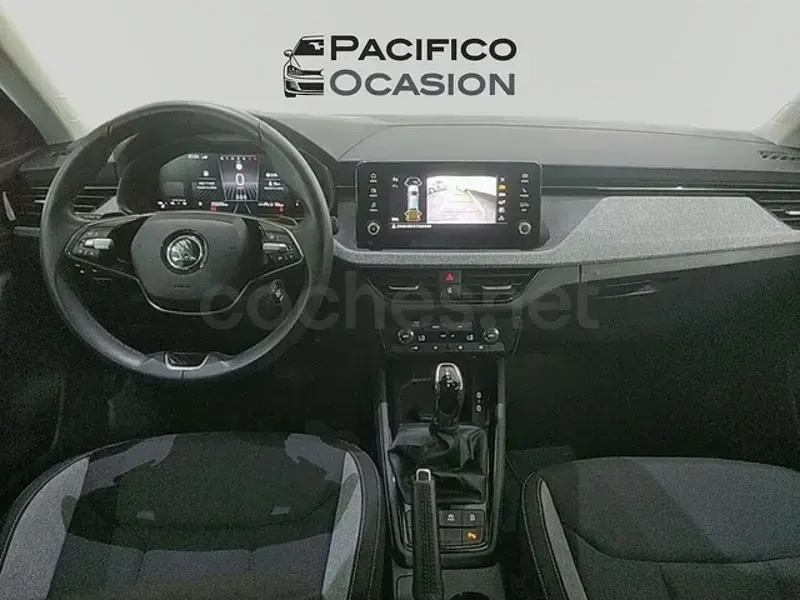Usado Skoda Scala Selection 115 CV (84 kW) 2024 Blanco Utilitario