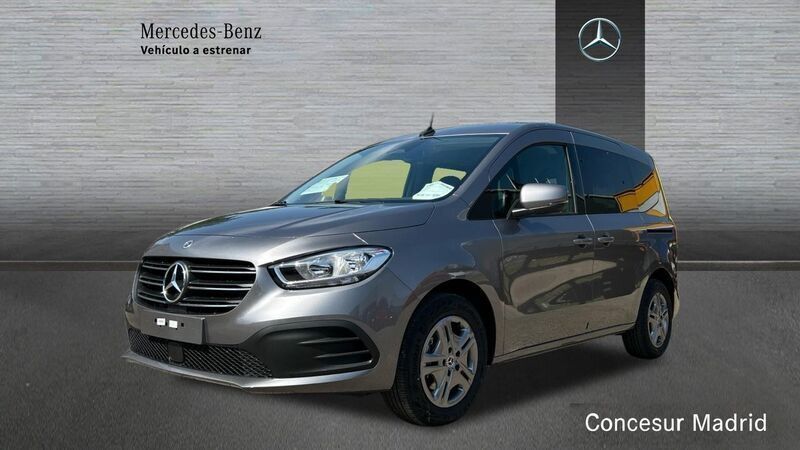 Gris Nuevo 2025 Mercedes 180 Berlina | 37.642 € (Precio justo) - Imagen 1/4