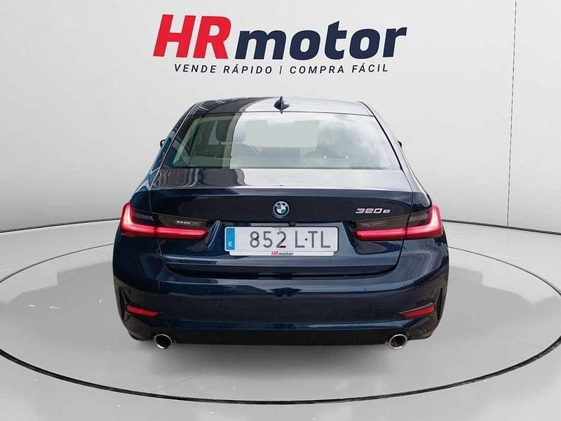 Usado BMW 320e 204 CV (150 kW) 2021 Azul Berlina