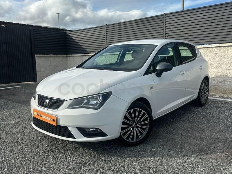 Usado Seat Ibiza CONNECT 90 CV (66 kW) 2015 Blanco Berlina