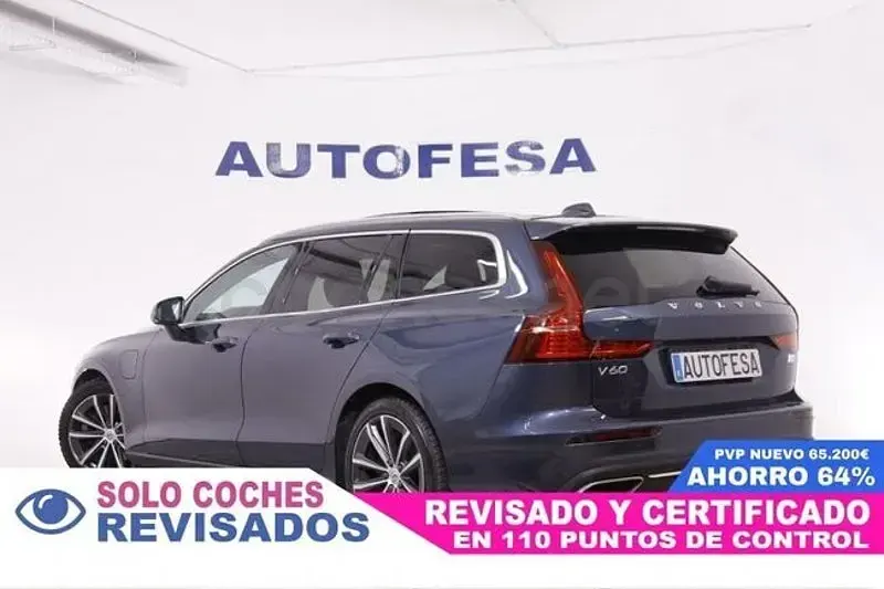 Usado Volvo V60 Inscription 340 CV (250 kW) 2021 Azul Familiar