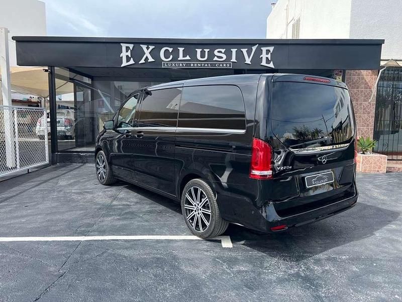 Usado Mercedes V220 Avantgarde 163 CV (119 kW) 2022 Negro Monovolumen