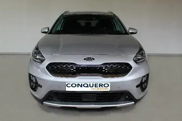 Begagnad Kia Niro 141 HK (103 kW) 2020 Grå SUV
