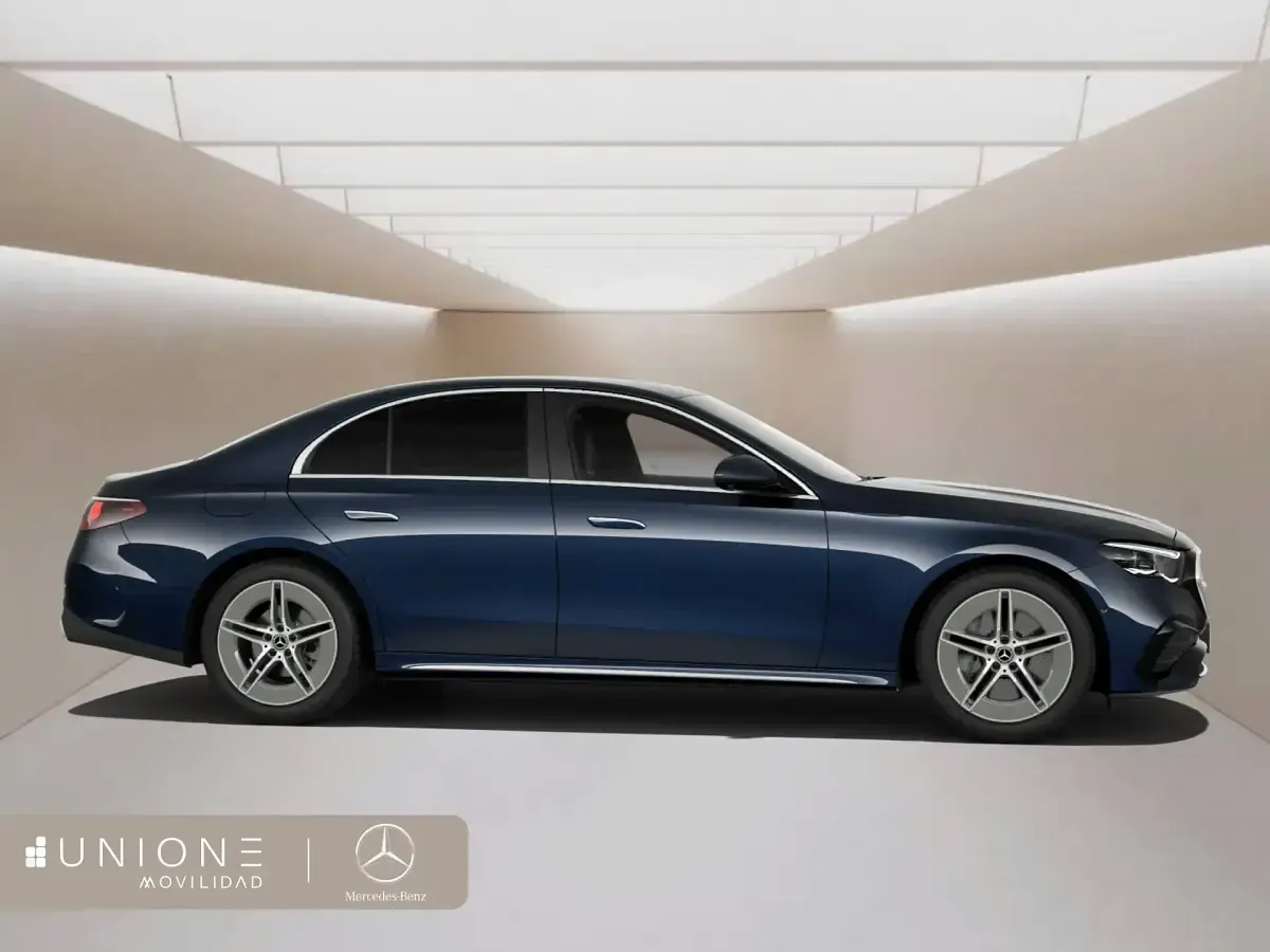 Nuevo Mercedes E220 194 CV (142 kW) 2026 Azul Berlina