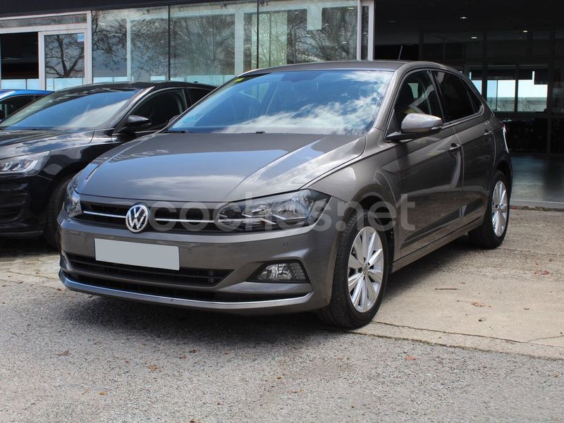 Gris / plata Usado 2020 VW Polo Sportline Berlina | 16.450 € (Precio justo) - Imagen 1/4