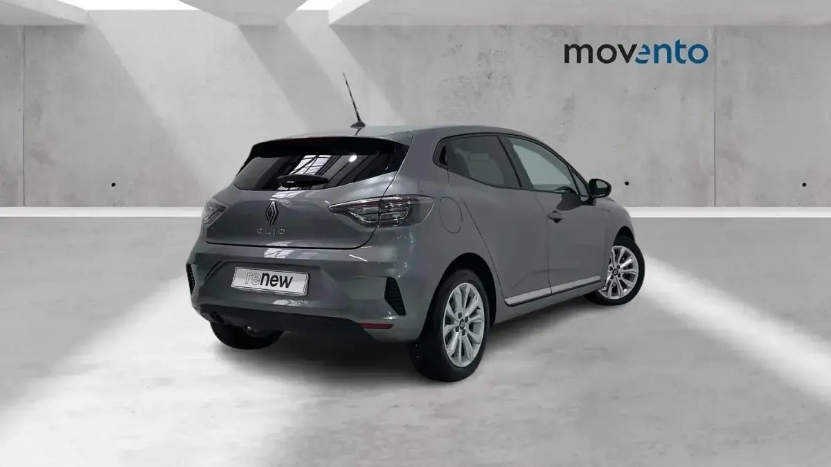 Usado Renault Clio V Evolution 100 CV (73 kW) 2025 Gris Berlina