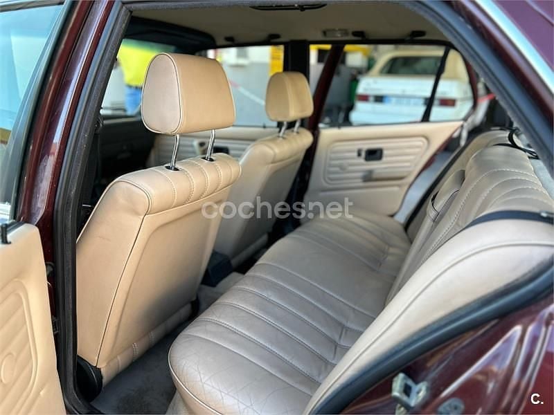 Usado BMW 325 170 CV (125 kW) 1988 Granate Berlina