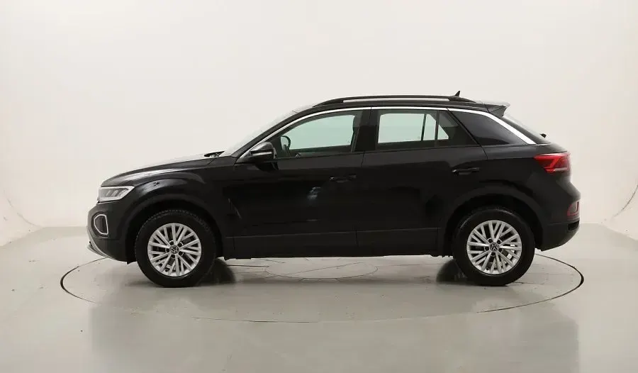 Usado VW T-Roc Life 109 CV (80 kW) 2024 SUV