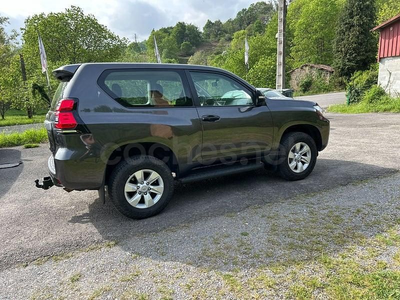 Usado Toyota Land Cruiser 177 CV (130 kW) 2018 Gris / plata SUV