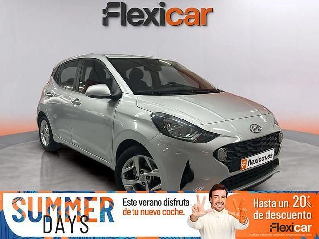 Usado Hyundai i10 67 CV (49 kW) 2021 Gris Utilitario