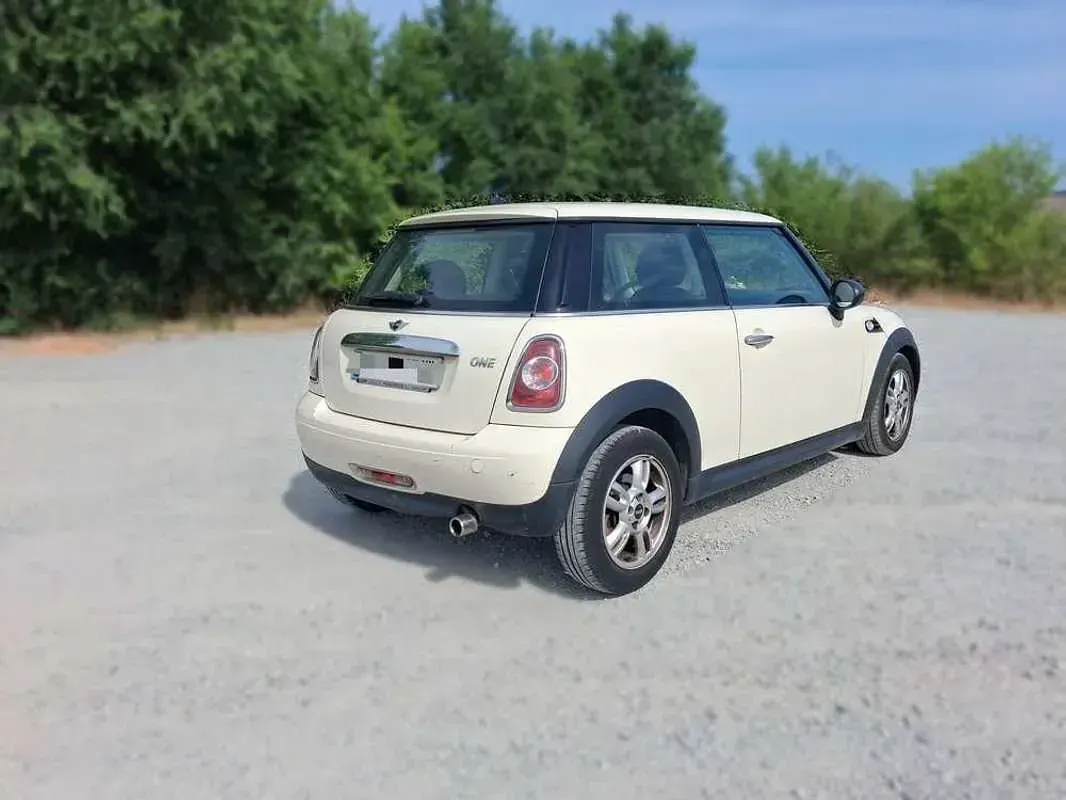 Usado Mini ONE 75 CV (55 kW) 2012 Blanco Utilitario