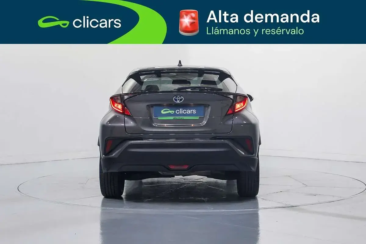 Usado Toyota C-HR Advance 98 CV (72 kW) 2023 Gris SUV