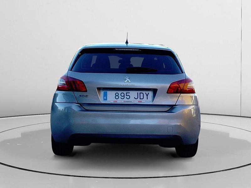 Usado Peugeot 308 Active 131 CV (96 kW) 2015 Gris Berlina