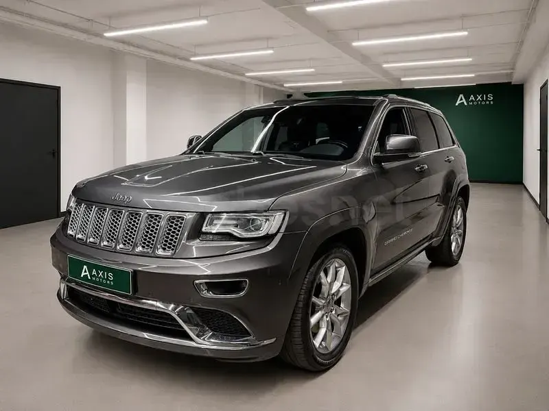 Usado Jeep Grand Cherokee Summit 250 CV (183 kW) 2016 Gris / plata SUV