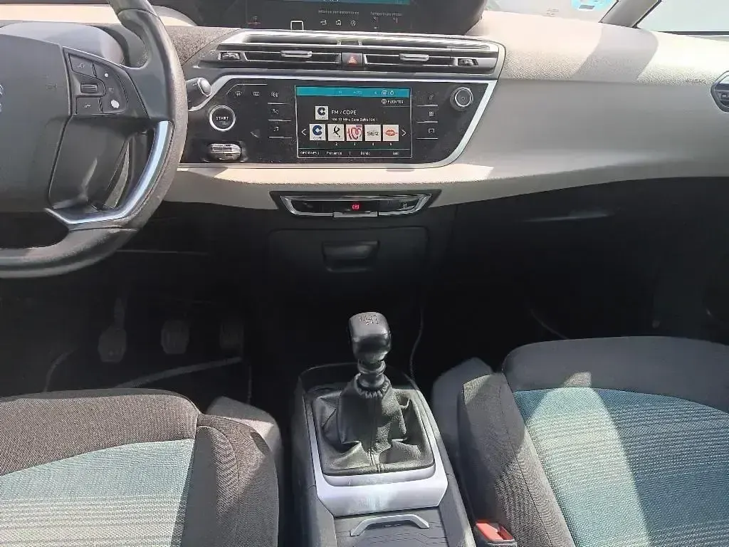 Usado Citroën C4 Live 130 CV (95 kW) 2018 Gris Van