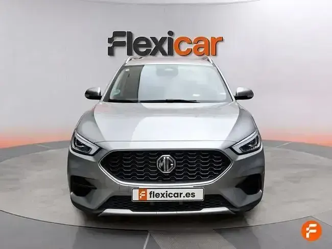 Usado MG ZS Comfort 116 CV (85 kW) 2025 Gris SUV